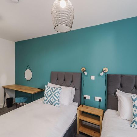 Deluxe Studio Apartments Дерби Экстерьер фото